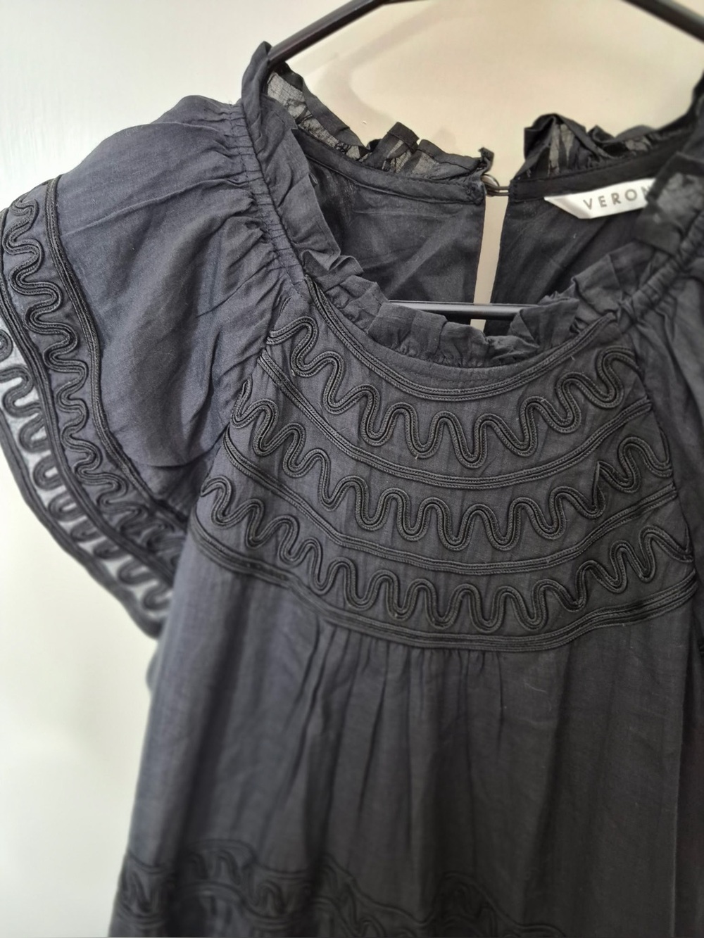 Veronica Beard Keely Tiered Dress in Black - Picture 13 of 16